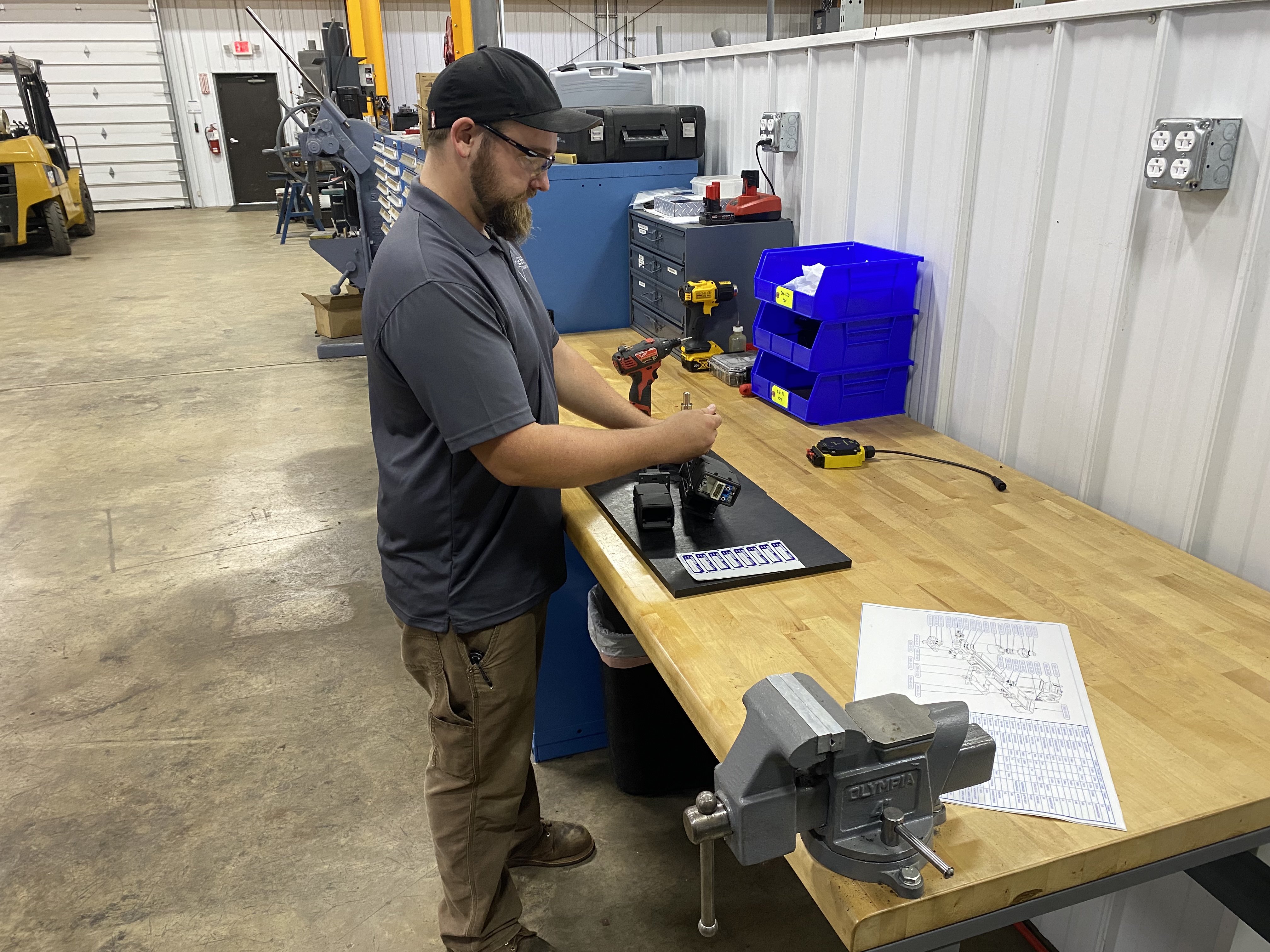 Hess Industries Toolmaker